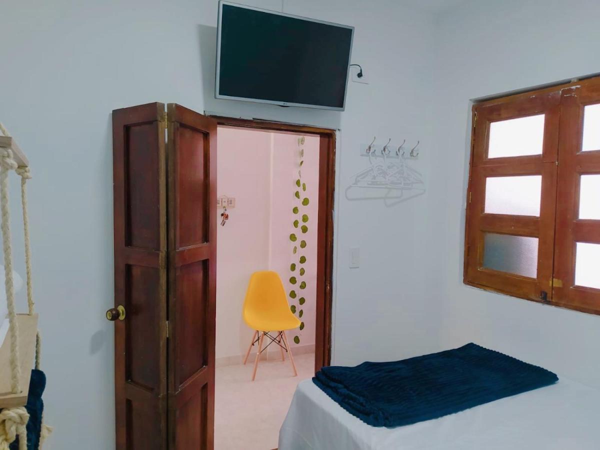 Отель Habitacion Privada En Jardin Cerca Al Parque Экстерьер фото