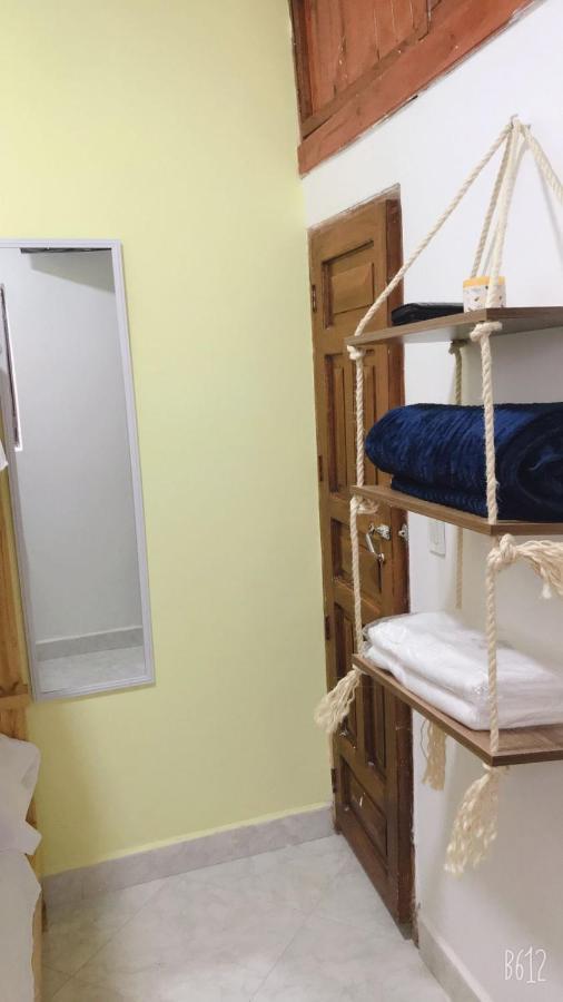 Отель Habitacion Privada En Jardin Cerca Al Parque Экстерьер фото